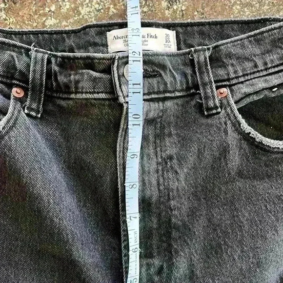 Abercrombie 90’s Straight Ultra High Rise Curve Love Black Distressed Jeans 10R - Picture 11 of 15